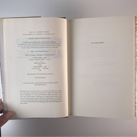 2/$30 -  Airframe by Michael Crichton - Picture 10 of 14